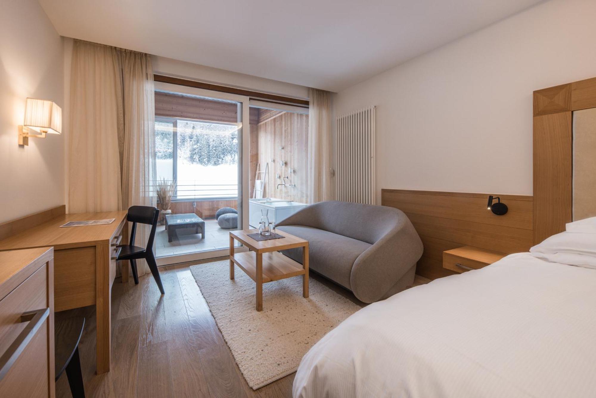 Hotel Petrus Bruneck Exteriör bild