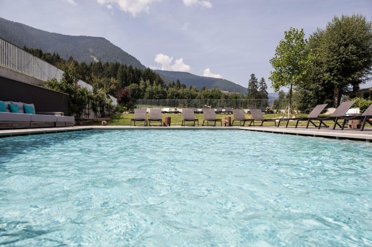Hotel Petrus Bruneck Exteriör bild